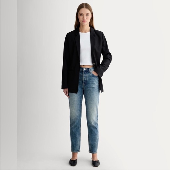 Everlane Denim - Everlane 90’s Curvy Cheeky Blue Straight Leg Women's Jeans